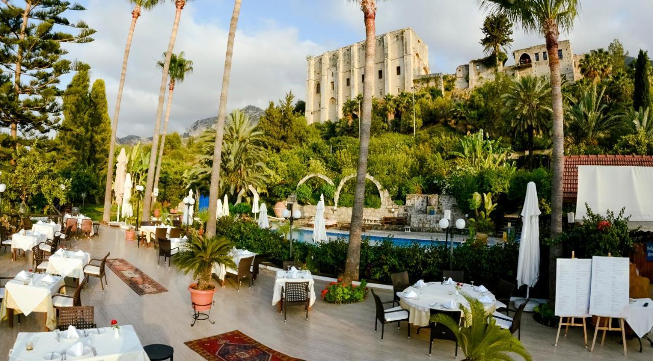Хостел Bellapais Gardens Екстер'єр фото